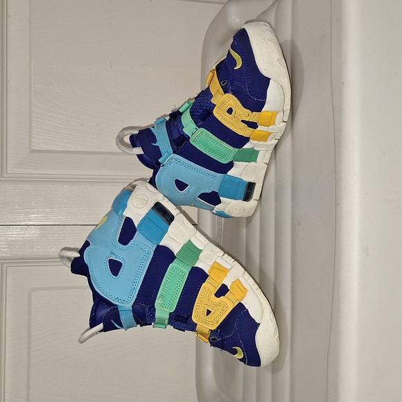 Nike "Air More Up Tempo Kaleidescope" basketball slip-on sneakers - 1 ½ - Picture 2 of 9